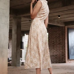 Style06-0_575x.progressive Printed Mock Button Extended Sleeve Dress